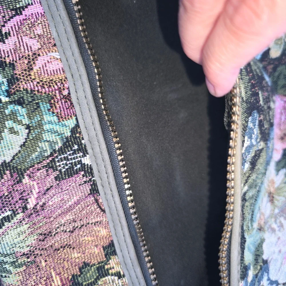 Hampshire Vintage Floral Tapestry Messenger Bag Briefcase Laptop Bag Multicolor